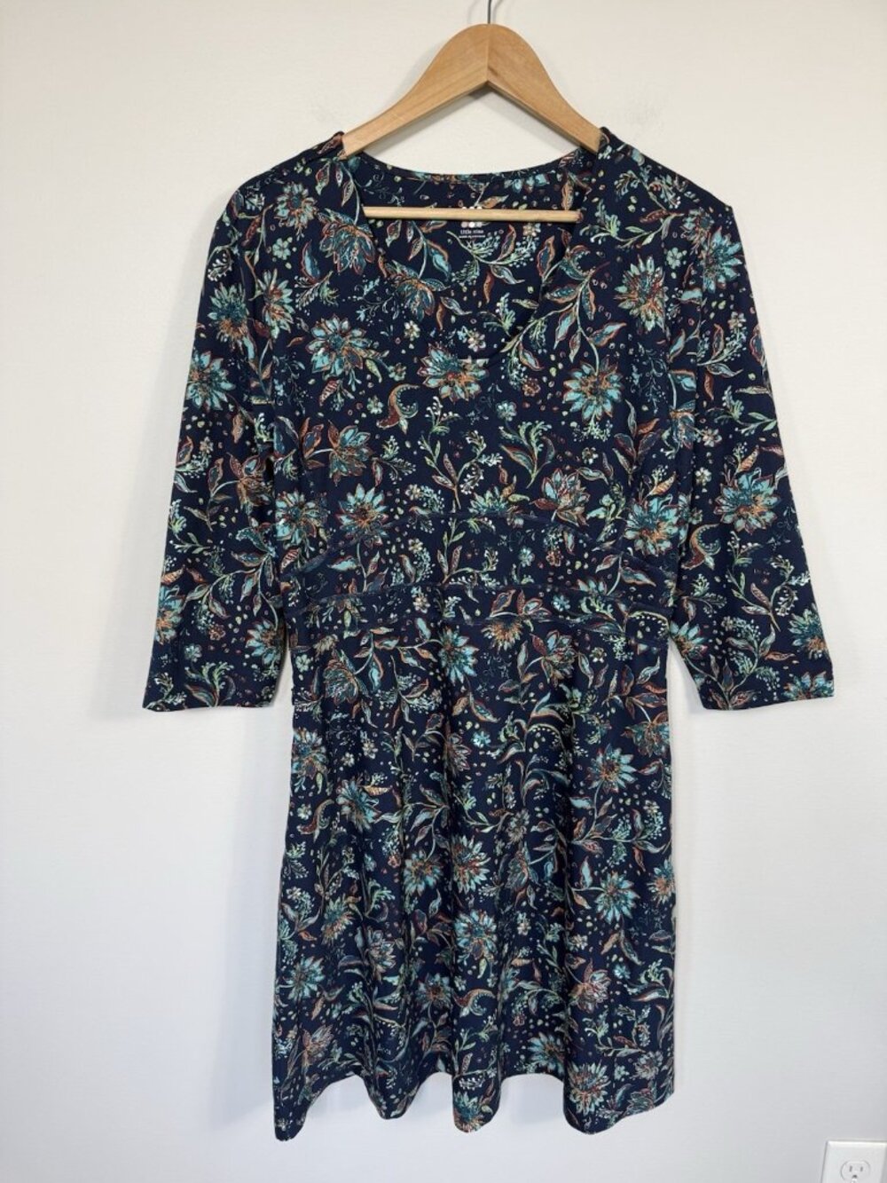 Title Nine Dress Blue Floral 3/4 Sleeve Stretch Athletic Women XL Athleisure